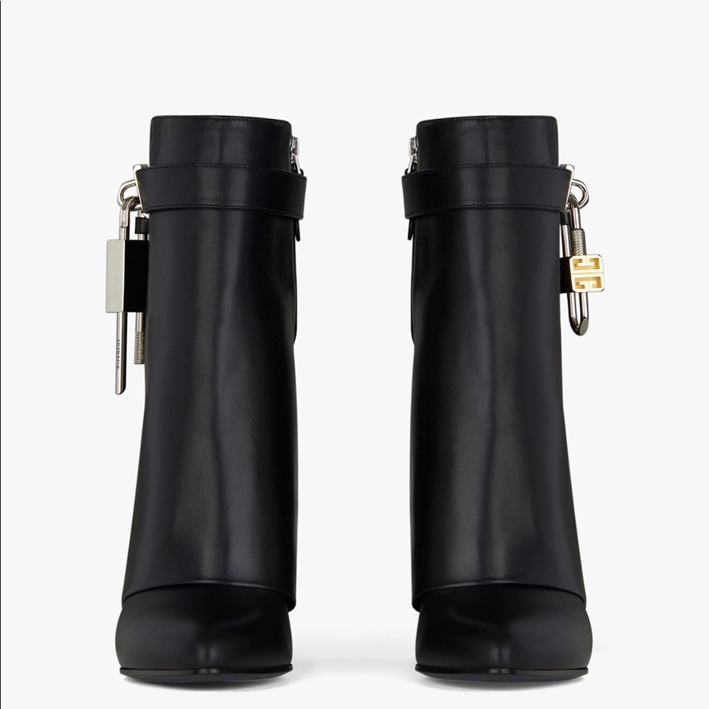 The New Givenchy 
Shark lock ankle boots in leather
